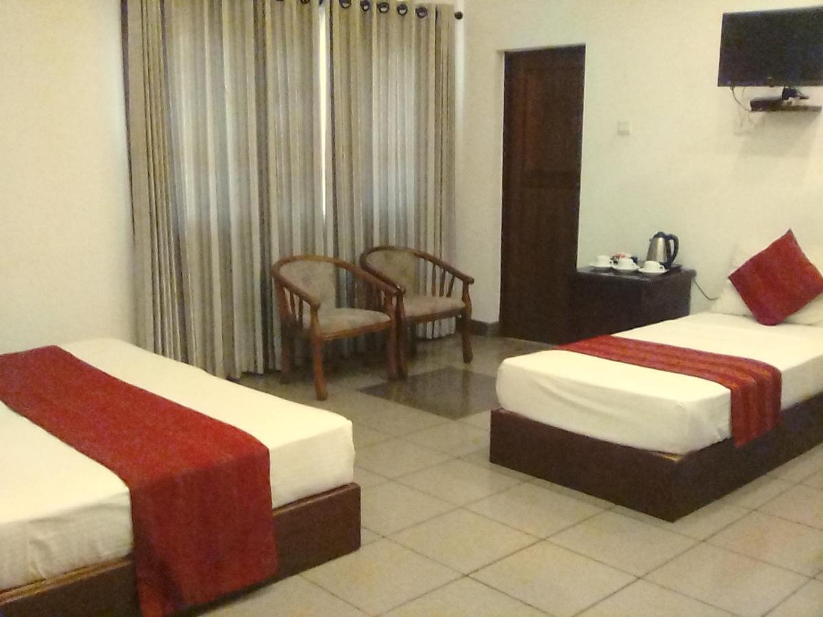Heaven Seven Kandy Ngoại thất bức ảnh