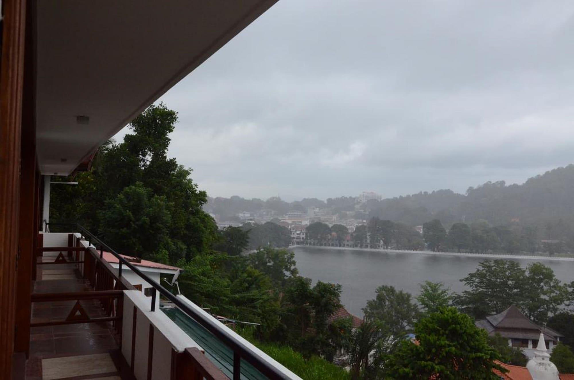 Heaven Seven Kandy Ngoại thất bức ảnh
