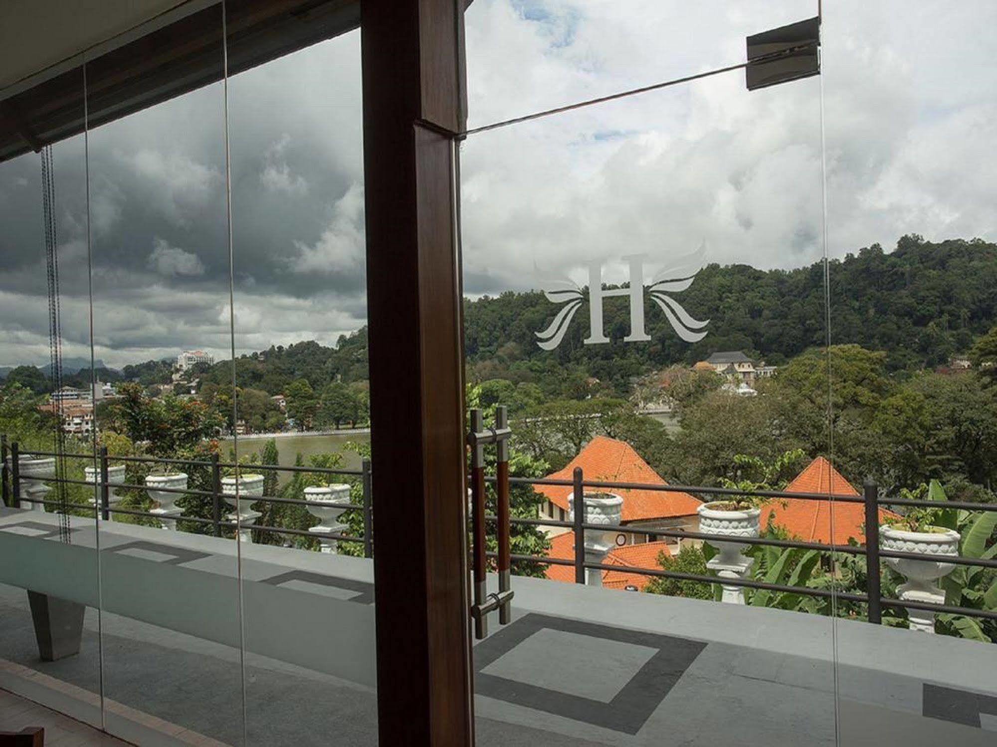 Heaven Seven Kandy Ngoại thất bức ảnh