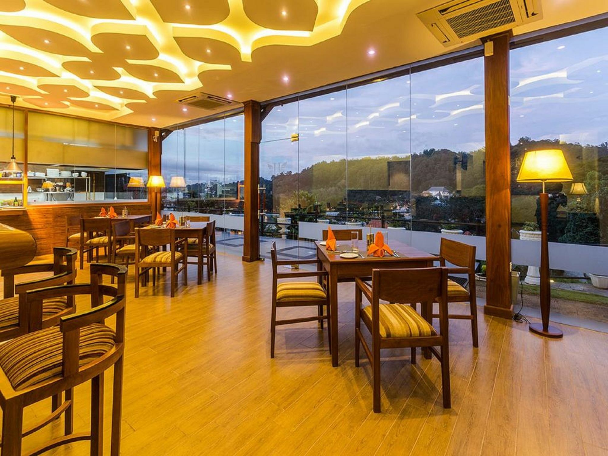 Heaven Seven Kandy Ngoại thất bức ảnh
